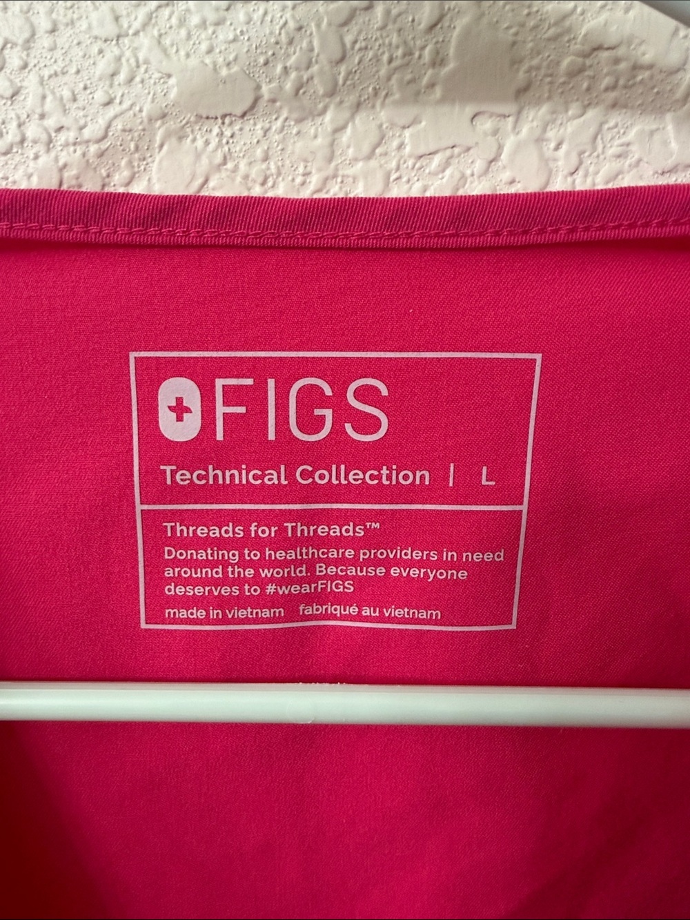 FIGS Catarina Scrub Top in Shocking Pink - Picture 4 of 5